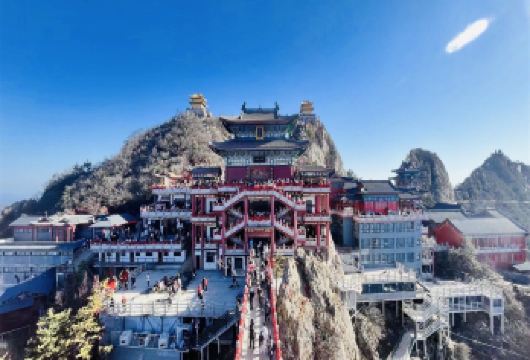 【玩转老君山】老君山汽车一日游（不含索道）郑州/洛阳往返【纯玩无购物】