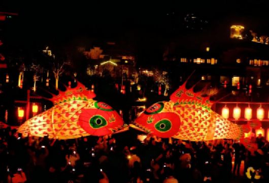 黄山出发包车9小时一日游|快速打卡新安江山水画廊+阳产土楼【新安江水绕土楼，一幅丹青映徽州。可安排汤口镇出发】