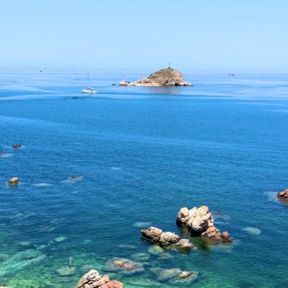 烟台深度养马岛小车环岛+烟台山+粉色沙滩一日游