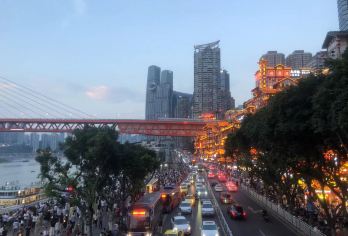 重庆武隆天生三桥+乌江画廊（涪陵段）+解放碑+洪崖洞一日游【可选英文导游专车接送|行程可调|可定制行程】