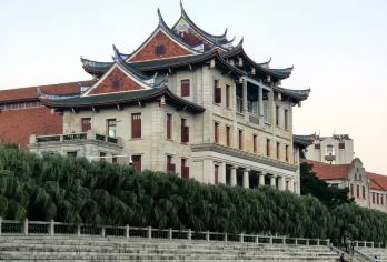 厦门植物园+南普陀寺+厦门大学一日游【16人小团●厦大进校】【全程优秀导游贴心细致服务。】