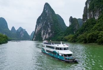 桂林-阳朔YOYO号或同级漓江三星游船+遇龙河竹筏一日游【[多团型可选]大巴团:不进店。8人小团:严控8人内纯玩无车销。私家包团:一单一团，时间景点可按需调整】