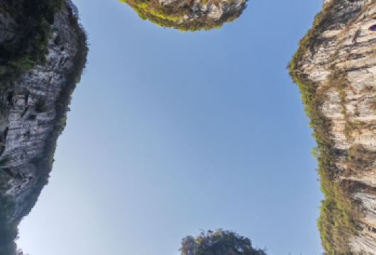 （8人小团）重庆一日游武隆天生三桥+龙水峡地缝+乌江观景平台【早上8点酒店接。车辆直接到达景区门口，无需乘坐景区换乘车，出口接您，让旅途更加轻松】