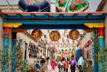 阿克苏库车市旅游【独库公路的终点站，库车！ 如果你正好在这儿，一定要来市里逛一逛！ 龟兹小镇，整个地方不大】