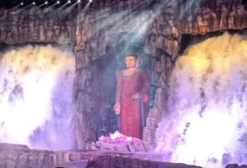 驼铃传奇+兵马俑+华清宫一日游【16人团+赠早餐+汉服妆造】【[品质保证]优秀中高级导游带团，赠送双景区无线耳麦】