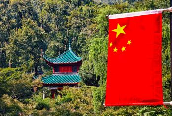 湖南省博物院+岳麓书院+橘子洲雕像【15人团精致团可以选】【[严选·长沙景点]湖南省博物院+岳麓山+岳麓书院+橘子洲，坡子街美食（文化经典+网红景点）】