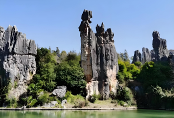 昆明石林风景区一日游【可选精品小团 | 纯玩团】【[多团可选]精品15人小团、常规休闲大团】