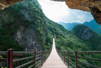 【8人小团】涪陵白鹤梁+武陵山大裂谷+816工程一日游【武陵山大裂谷+816+乌白鹤梁纯玩1日，2-6小团舒适自由】