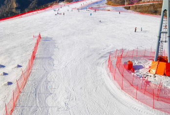 石京龙滑雪1日游【开板特惠】【往返空调大巴一站直达】