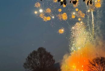 安徽池州包车一天游10小时/快速打卡九华山+肉身宝殿+化城寺【九华云海一日览，翠峰古寺入画来。含专业导游服务】