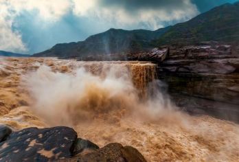 【临汾包车游】山西黄河壶口瀑布旅游区+小西天1日游【独立包车 不拼车 一单就是一辆车 上门接送】