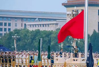 【共唱国歌】升旗仪式+天安门广场升旗一日活动◆赠五环内上门接【[红色之旅]亲子来首都；共赴升旗之约！】