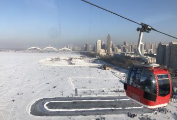 哈尔滨索菲亚广场+圣索菲亚教堂+圣尼古拉教堂松花江索道一日游【专车接送/行程可定制】