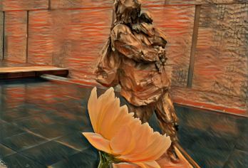 纪念馆+中山陵+美龄宫+梧桐大道一日活动【赴纪念馆缅怀先烈，再谒中山陵、访美龄宫，穿行梧桐大道，在历史与人文中感受金陵厚重。】