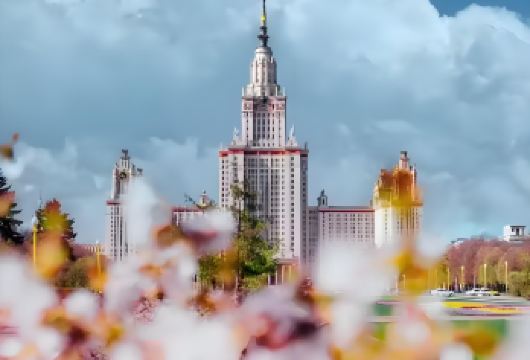 红场回响·名校与秘境之旅——莫斯科包车一日精华游【核心景点全覆盖，串联名校、古园、军事博物馆三大主题，兼顾历史深度与自然休闲】