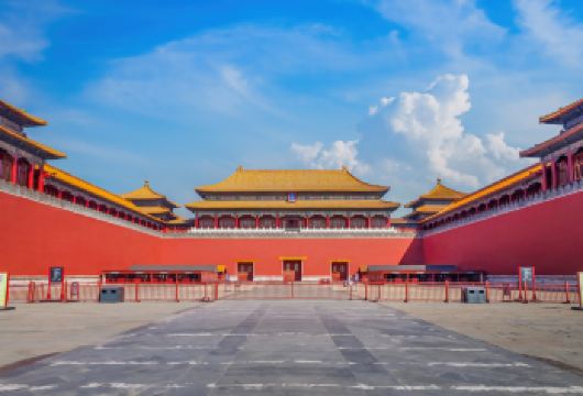 【一家一团】北京故宫+恭王府+什刹海◆导游精讲纯玩一日游【[早购优惠]春节提前定+送珍宝馆门票◆经典景点◆不早起不等待不拼团◆赠送北京古装汉服体验】