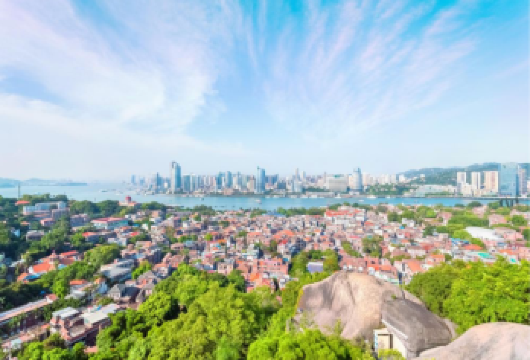 厦门鼓浪屿一日游2人起独立成团+鼓浪屿船票+小车接+纯玩讲解【漫步万国建筑博览，聆听老别墅背后故事，沉浸式感受中西文化交融。】