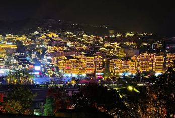 遵义会议会址+茅台镇+1915广场【包车散拼选一日活动】【震撼人心的红色之旅，感受革命先辈伟大】