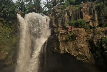 巴厘岛大秋千+午餐+巴厘岛森林瀑布+猫屎咖啡+卡威山神庙【网红大秋千：这里是人造的浪漫，是ins上都为之疯狂的丛林秋千。】