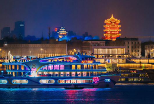 精华全景私家定制团丨黄鹤楼+省博+粮道街+两江游船一日游【[一单一团专属服务]独立成团，全程专车。行程灵活可调，深度游览每个景点，享受真正的私人定制体验】