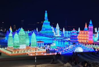 人间烟火气哈尔滨红专街早市+哈尔滨冰雪大世界一日游【专车接送/行程可定制】