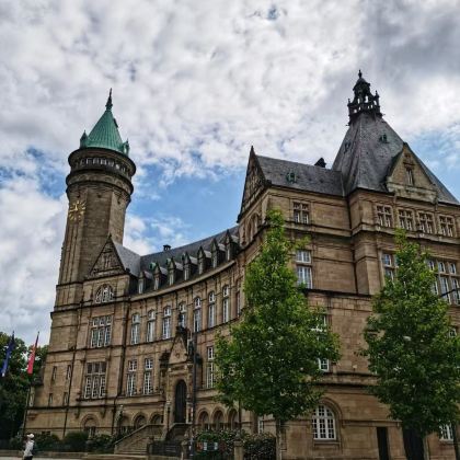 比利时布鲁塞尔往返卢森堡包车游【景点可调+中文专车】