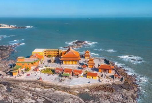 洛阳桥+崇武古城+惠女风情园+西沙湾+浮石隐地+风车岛一日游【本地司导泉州通带您游泉州，我们只有用车区别，无讲解区别，任何套餐我们都是用心服务，帮拍照，纯玩无购物】