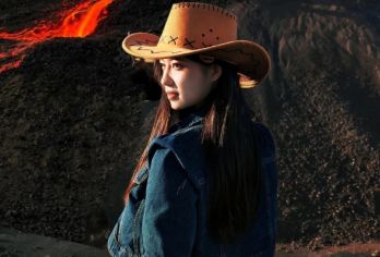 辉腾锡勒草原+乌兰哈达火山一日游【2-8人纯玩精品小团】【探冬日火山美景，观非遗震撼表演】