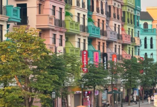 越南河内文庙 + 胡志明纪念区 + 独柱寺 + 镇国寺一日游【河内文庙：越南第一所大学，建于 11 世纪，建筑风格融合中越文化】