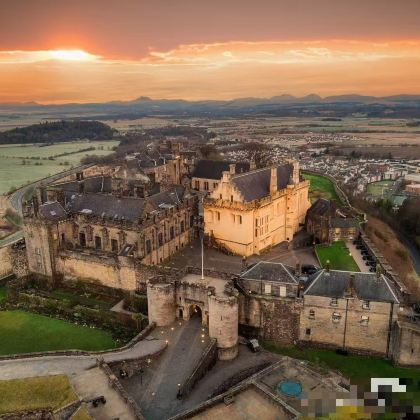 斯特灵城堡-杜恩城堡-华莱士纪念碑-罗斯林教堂|可定制-中文