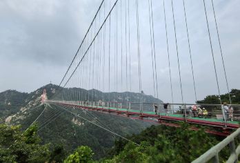 山东临沂沂蒙山天蒙景区+云爆洞天+孟良崮一日游-可英文服务【提供多语种服务、全程专车接送、热门景点门票代订一站式旅行服务】