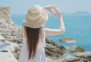 崂山+青山渔村包车一日游【上门接送/行程任选/环海公路】【[私人定制]多种车型随心选，专车进山不换乘、高品质出行 + 充足游览时间，沉浸式饱览山海盛景～】