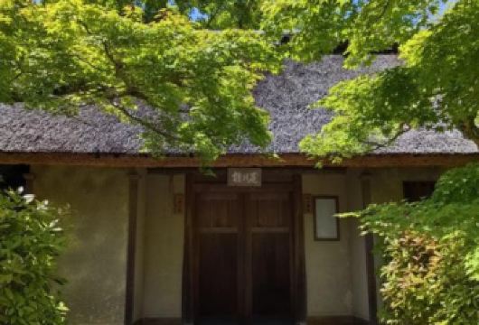 日本京都-琉璃光院-三千院-贵船神社-红叶满天 京都巡礼【专业行程定制，精选热门景点，高效游玩不走回头路，贴心服务保障，轻松】