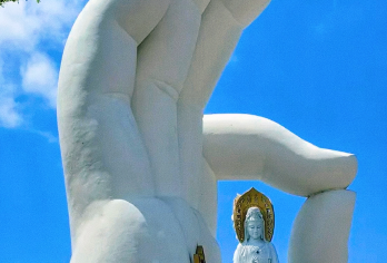 三亚南山+天涯海角一日游【祈福108米海上观音·免费抱佛脚】【下单即可赠送椰梦长廊海边旅拍，详情可咨询客服。】