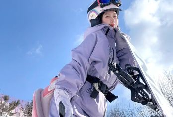 亚布力滑雪场【网红滑雪服+马拉爬犁+驯鹿园+滑雪】一日游畅玩【[一起来亚布力至感受北国冰雪浪漫]】