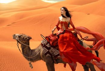 新疆喀什+达瓦昆沙漠旅游风景区一日游，6人内私家团、包车【[2-6人独立出行]成团保障，不与陌生人拼团， 亲友出行的优选，专车服务，行程游玩灵活、自由】