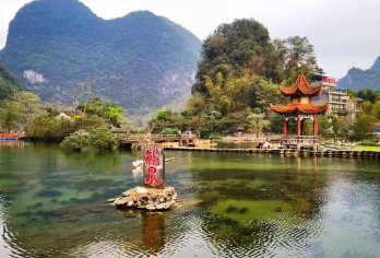 百色鹅泉+旧州古镇+通灵大峡谷一日游【2-6人团|不含门票】【中国西南三大名泉之一】