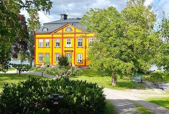 瑞典斯德哥尔摩瓦克斯霍尔姆一日游【中文包车/体验群岛风情】【尊享一对一高端行程定制，豪华包车专属礼遇，专业旅行顾问24小时恭候垂询。】