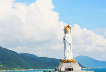 三亚市区接送丨南山丨南山+大小洞天丨南山+天涯海角套餐三选一【免费抱佛脚】