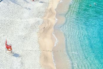 南澳第一沙滩+阿卡那拉琉璃海+桔钓沙一日游【2-6人上门接】【阿卡那拉琉璃海，漫海风徐徐，阳光四溢，沉浸在茅草亭里，享受慵懒时光；】