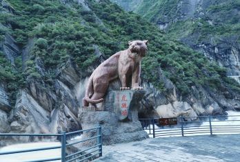 香格里拉+白水台+虎跳峡一日游【商务团/大巴团+可送回丽江】【[纯玩无购物]直达游玩景点，避免购物带来的烦恼。】