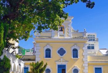 澳门深度小团一日游【纯玩20人·澳门集合·澳门大学·赠蛋挞】【大三巴、大炮台、恋爱巷，深度感受澳门历史脉络；路环渔村、圣方济各教堂，体验离岛慢生活。】