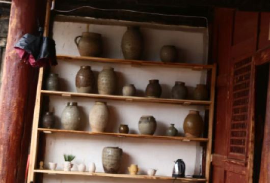 大理未开发的百年陶艺村粗陶溯源体验【百年传承：走进大理未开发的古老陶艺村，感受百年粗陶手艺的原汁原味。】