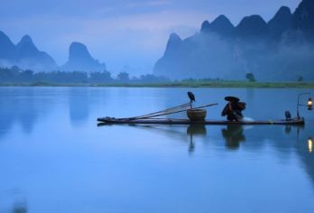 桂林+漓江竹筏+漓江风景名胜区+相公山一日游【私家团包车】【[私家臻选轻旅团 0购物纯玩｜VIP级贴心伴游 √ 独立成团守护隐私圈 √ 弹性行程自由定制]】