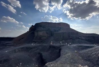 乌兰哈达火山地质公园辉腾锡勒草原一日游上门接送纯玩独立成团【一车一团，独立成团，资深玩家向导】