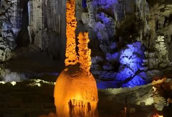 织金大峡谷+织金洞一日游【私家团包车游+上门接送】【从地心奇观到天堑画廊：织金洞&大峡谷一日高光之旅 纯玩无购物】