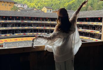 【国庆逛土楼·看晒秋·赏梯田】初溪古村落+土楼王包车1日游【纯玩0购物，靠谱当地向导司机师傅带您发现永定土楼未知的美；】