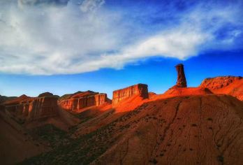 张掖外星谷景区+七彩丹霞一日游（小拼团，包车游）【探秘外星谷异星奇观，醉赏七彩丹霞大地油画，双世遗奇景+专车直达，一日尽揽河西走廊魔幻地貌！】