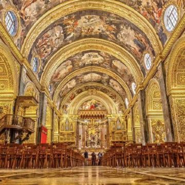 瓦莱塔一日游【姆迪纳老城+宫殿广场+蓝湖+圣安吉洛堡】