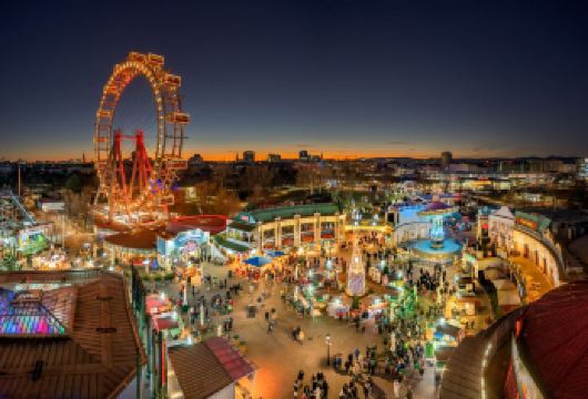 维也纳美泉宫+美景宫+普拉特游乐园一日包车游全程接送【一日游遍维也纳必打卡景点+爱在黎明破晓前电影取景地】